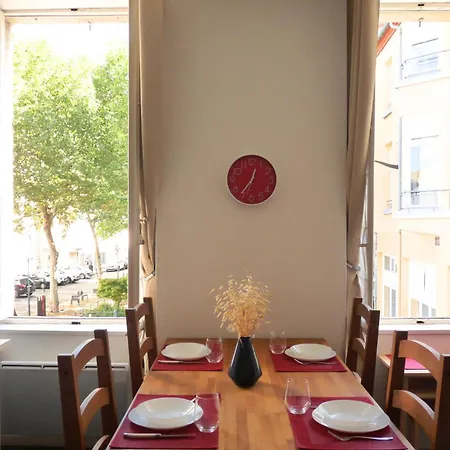 Le Tassigny - Centre - Proche Cite Medievale- Wifi - Ideal Famille, Couple Et Pro