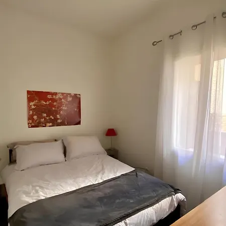 Apartment Le Tassigny - Centre - Proche Cite Medievale- Wifi - Ideal Famille, Couple Et Pro *
